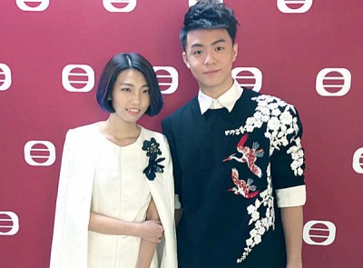 黄雯俐和周奕斌将在本周日，代表马来西亚出征《2016年度TVB全球华人新秀歌唱大赛》。
