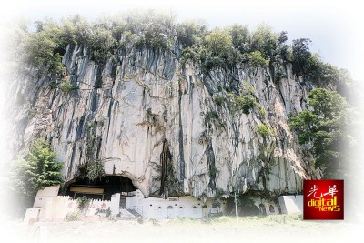 依着朱罗山而建，南道岩相当神秘，幸获《南洋华踪》揭开其神秘面纱。